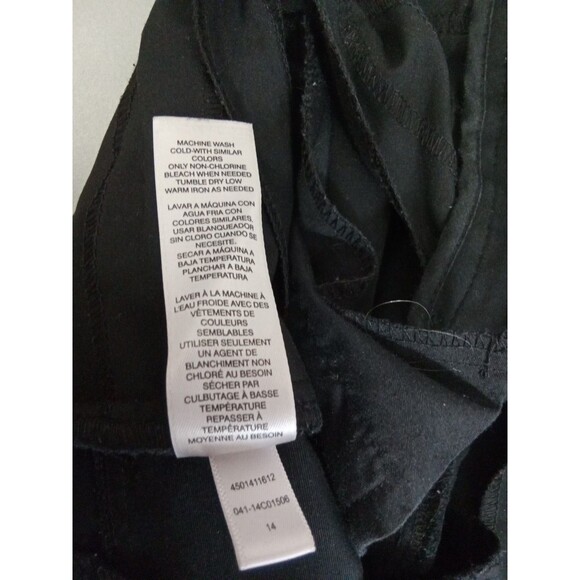 So Slimming‎ By Chico's Size 0.5 Crop Black - Picture 10 of 13